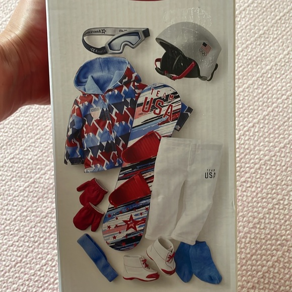 American Girl Team USA Snowboarding Set New in Box Olympics - Picture 2 of 4